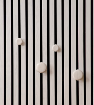 Maerta - set belih lesenih pohištvenih gumbov